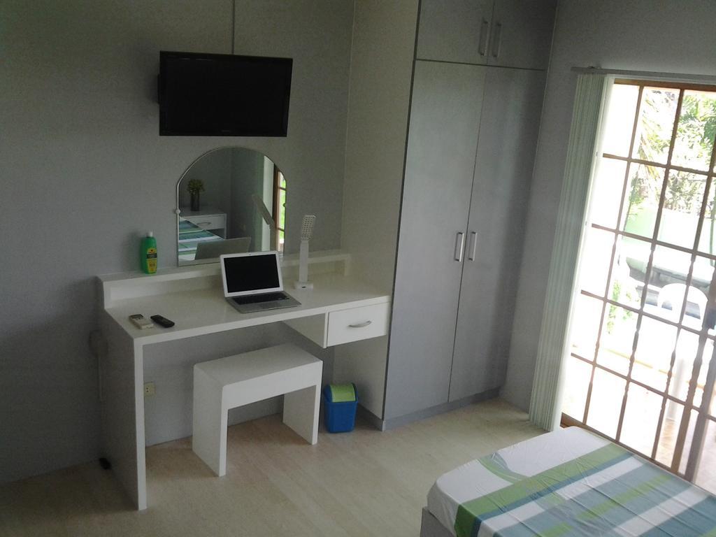 Pulilan Sir Nico Guesthouse And Resort חדר תמונה